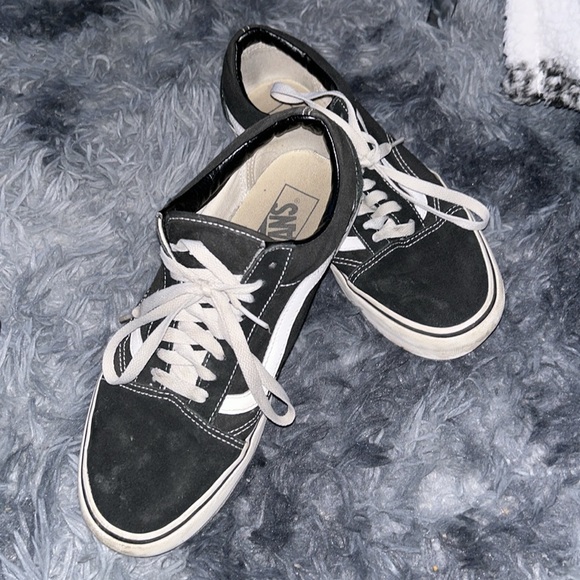 Vans - Picture 3 of 3